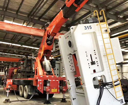 台江附近随车吊出租，轻松解决运输难题