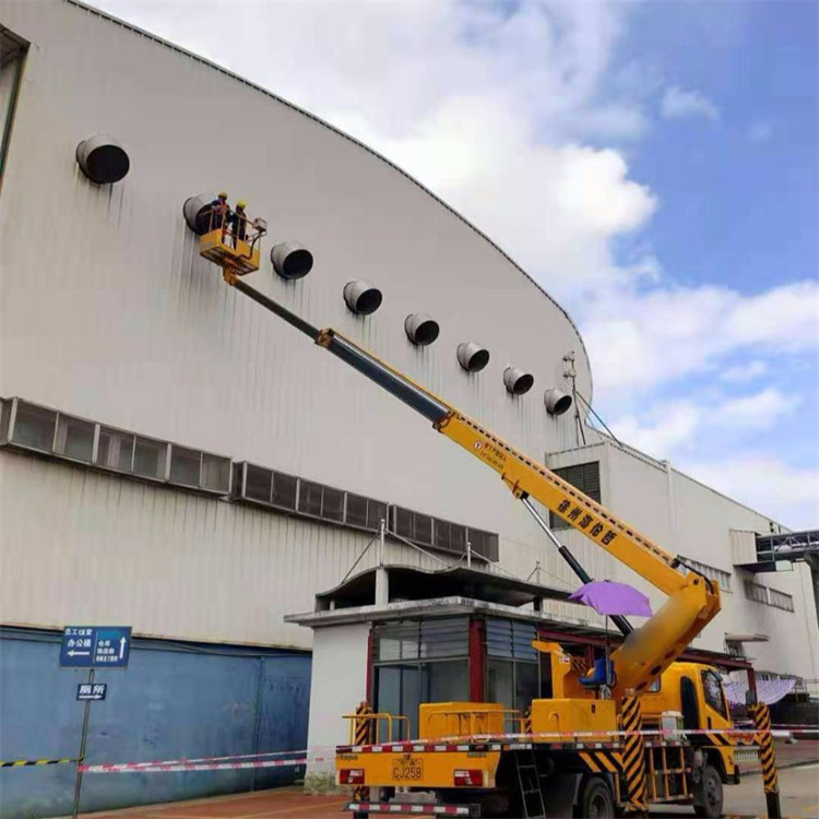 台江高空作业车出租服务：专业广告牌安装解决方案